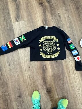 Zumba Spirit Black Cropped Sweatshirt with Gold Tiger Logo
